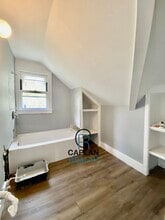 49 Carmel St, Unit 3 in New Haven, CT - Building Photo - Building Photo