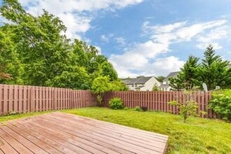 4517 Meredith Creek Dr in Glen Allen, VA - Building Photo - Building Photo