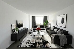 118-17 Union Tpke in Queens, NY - Building Photo