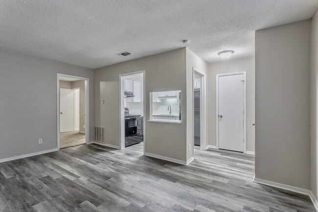 Parkwyn Townhomes in North Richland Hills, TX - Building Photo - Interior Photo