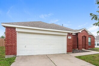 1203 Hampton Dr in Forney, TX - Building Photo - Building Photo