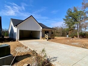230 Sylvan Rd in Columbus, MS - Building Photo - Building Photo