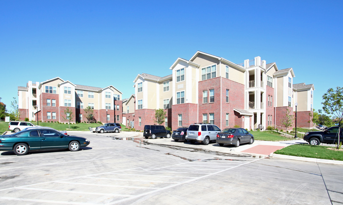 1900 W Seminary Dr in Fort Worth, TX - Building Photo