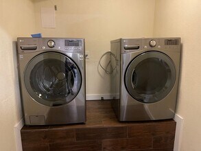 533 Ridgeview Dr in Louisville, CO - Building Photo - Building Photo