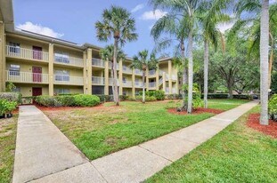 2690 Coral Landings Blvd in Palm Harbor, FL - Building Photo