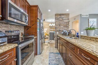 11208 NW 15th St in Pembroke Pines, FL - Building Photo - Building Photo