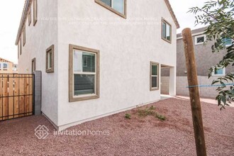 1240 E Palomino Way in Queen Creek, AZ - Building Photo - Building Photo