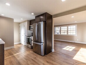 175 Tonawanda Creek Rd in Buffalo, NY - Building Photo - Building Photo