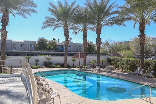 Villa Contento in Scottsdale, AZ - Building Photo