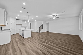 103 Adeline Rd in Hutto, TX - Building Photo - Building Photo