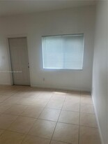 8706 NW 38th Dr in Coral Springs, FL - Building Photo - Building Photo