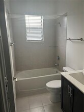 2831 SW 16th Ter in Fort Lauderdale, FL - Building Photo - Building Photo