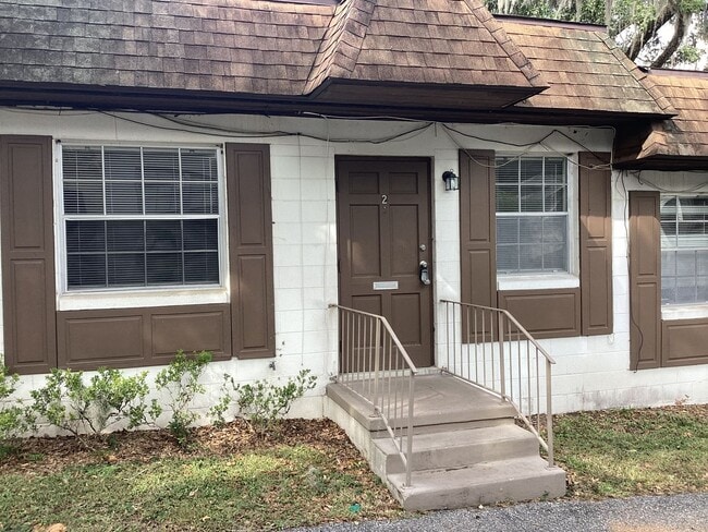 property at 511 Hillcrest St