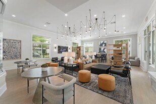 Windsor Biscayne Shores in Miami, FL - Building Photo