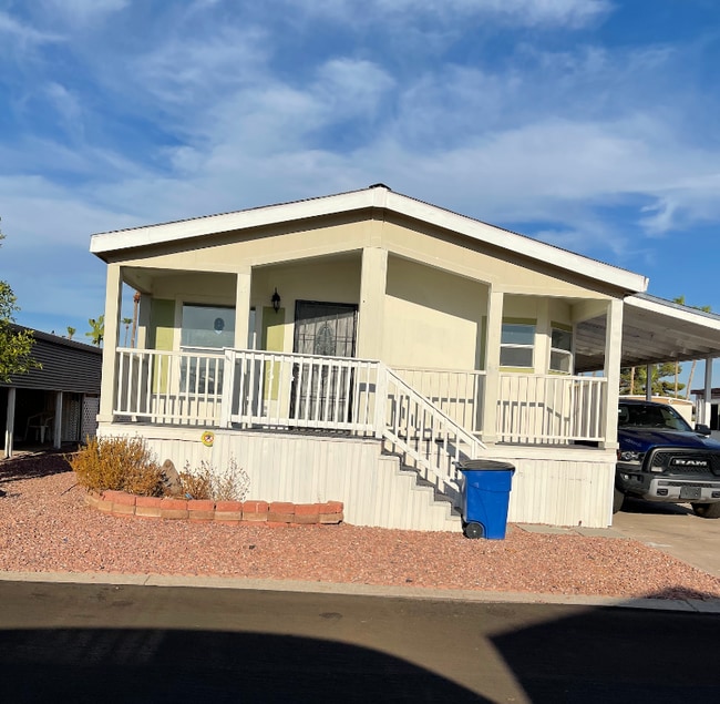 2650 W Union Hills Dr in Phoenix, AZ - Building Photo - Building Photo