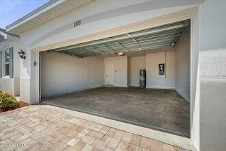 1315 Criswell Ln SE in Palm Bay, FL - Building Photo - Building Photo
