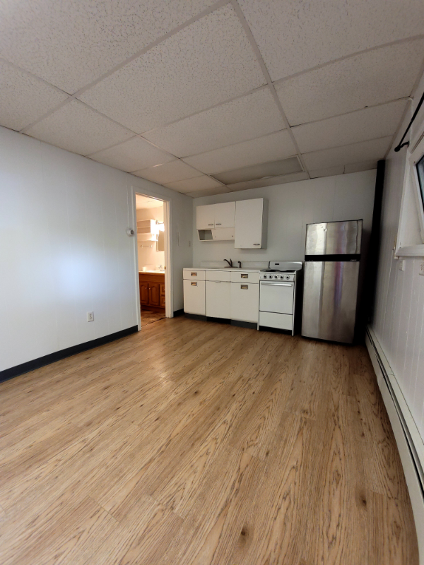 1128 Hess Ave in Fairbanks, AK - Building Photo - Building Photo