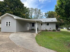 78B Dries Dr in Old Fort, NC - Building Photo - Building Photo