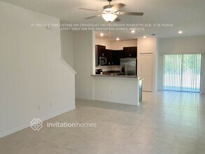 5155 Forum Blvd in Holiday, FL - Building Photo - Building Photo