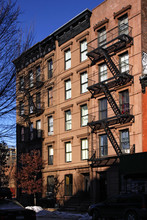 3 King St in New York, NY - Building Photo - Building Photo