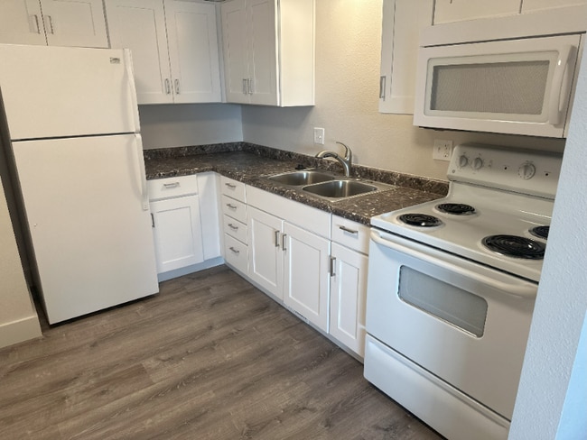 2519 S 300 E in Salt Lake City, UT - Building Photo - Building Photo