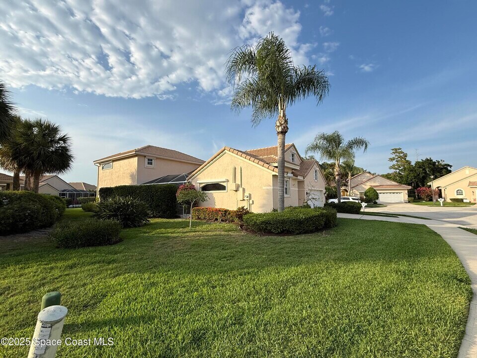 8206 Simpkins Way in Melbourne, FL - Building Photo