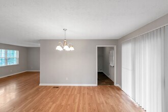 3653 Chestnut Lake Ct in Jonesboro, GA - Building Photo - Building Photo