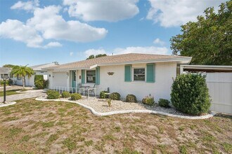 708 Rutgers Pl in Sun City Center, FL - Building Photo - Building Photo