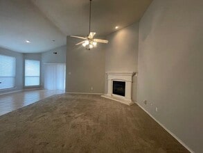 3030 Cross Timbers Dr in Irving, TX - Building Photo - Building Photo