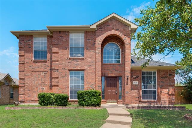 2629 Ash Creek in Mesquite, TX - Foto de edificio