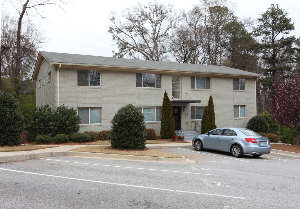 449 Clairemont Ave in Decatur, GA - Building Photo