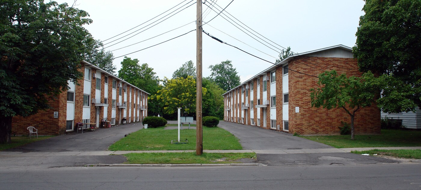 Chestnut Park Apartments in Syracuse, NY - Building Photo