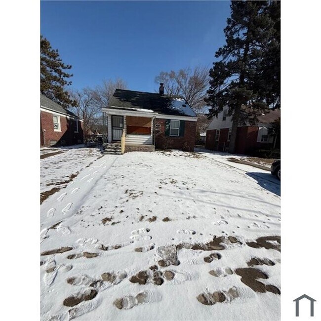 property at 19946 Waltham St