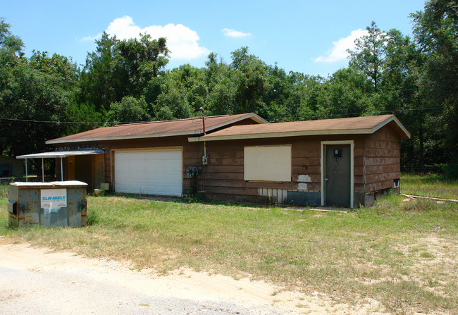 4382 Trailer Park Ct in Milton, FL - Building Photo - Building Photo