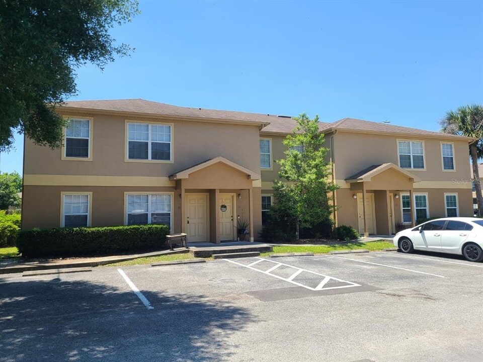 36321 Stonewood Ln in Zephyrhills, FL - Building Photo