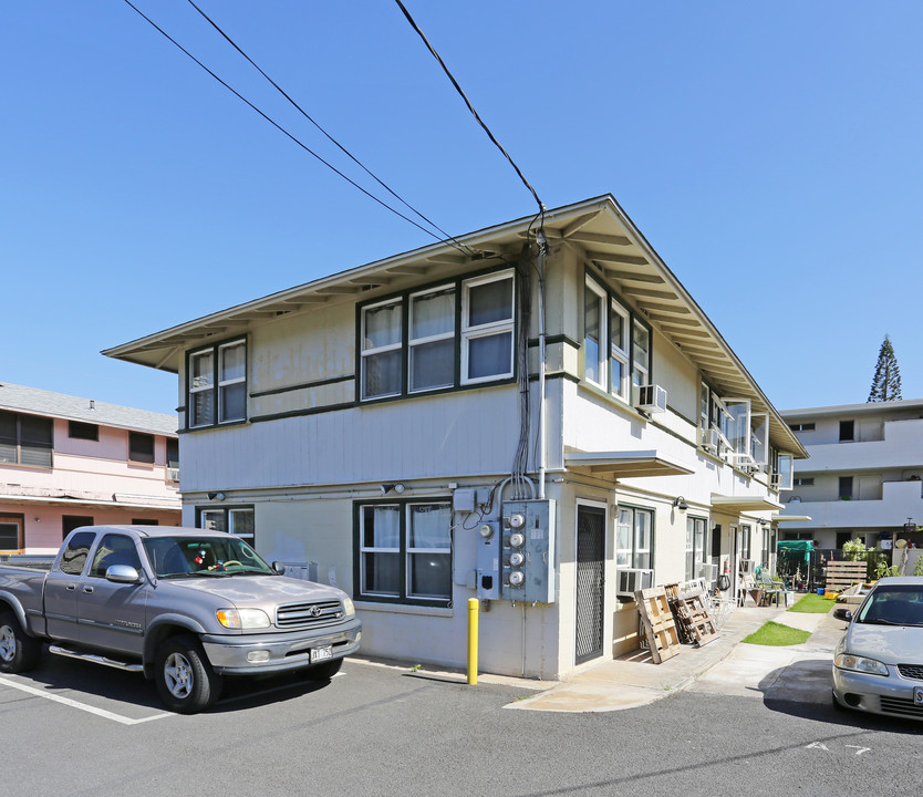 731 Menehune Ln in Honolulu, HI - Foto de edificio