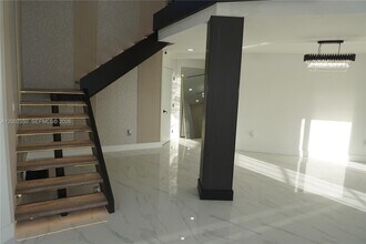15614 SW 110th Terrace in Miami, FL - Building Photo - Building Photo