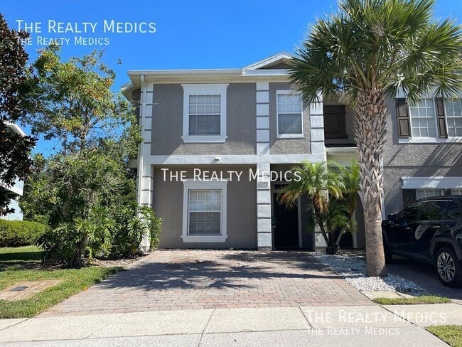 2390 Caravelle Cir