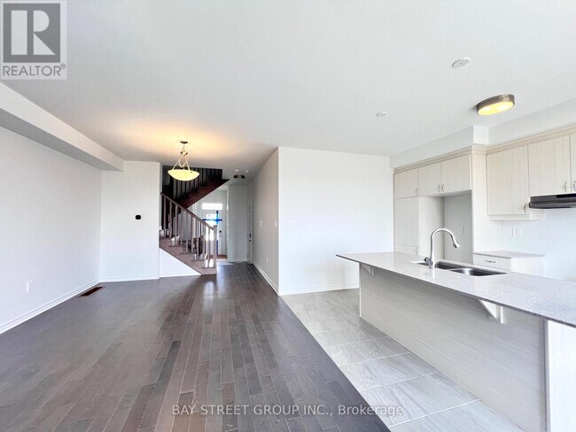 127 Leslie Richards St in Markham, ON - Building Photo - Building Photo