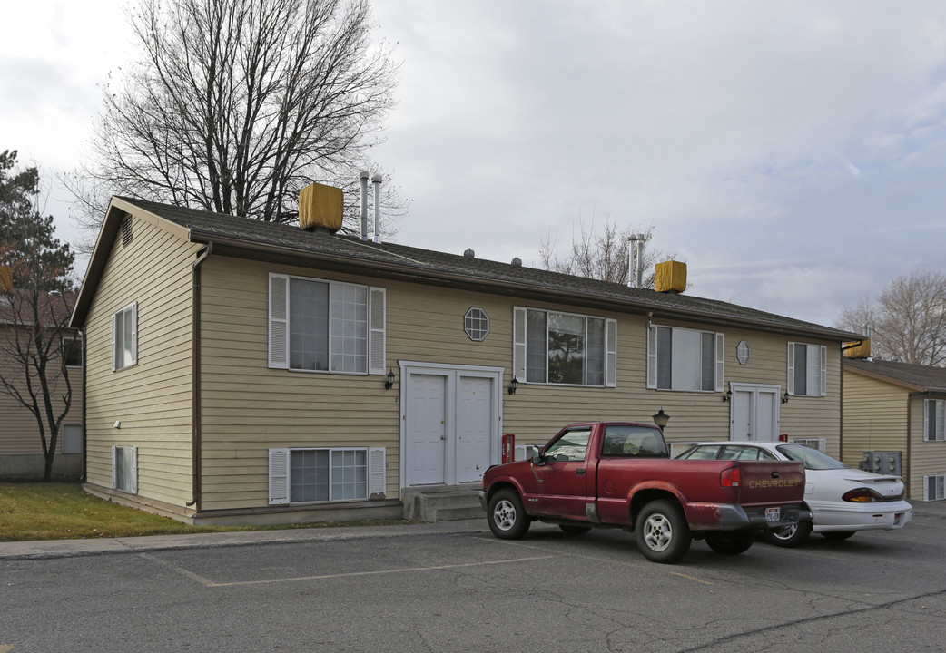 Forest Gate Apartments in Logan, UT - Building Photo