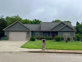 903 Oxford Dr in Rolla, MO - Building Photo