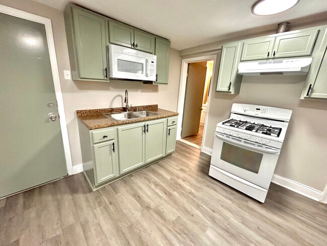 3215 S Throop St in Chicago, IL - Building Photo - Building Photo