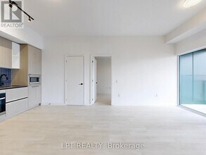 1285 Dupont St in Toronto, ON - Building Photo - Building Photo