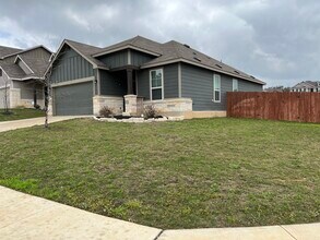 338 Pollock Path in San Antonio, TX - Building Photo - Building Photo