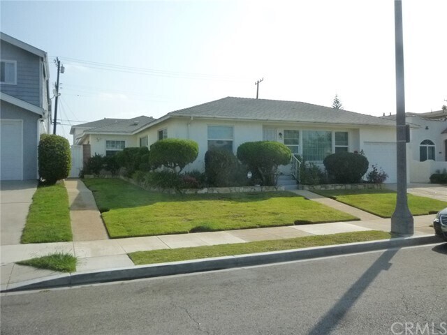 712 Sartori Ave-Unit -B in Torrance, CA - Building Photo - Building Photo
