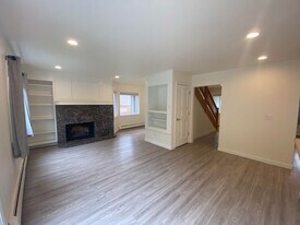 2511 Banbury Dr in Anchorage, AK - Building Photo