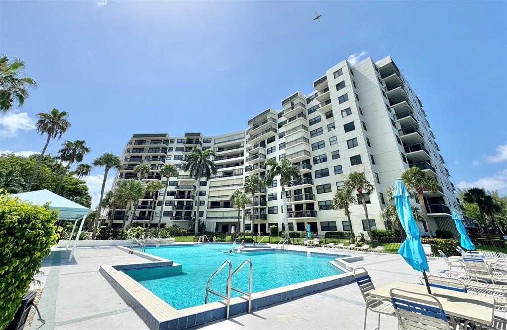 2900 NE 14th Street Cswy, Unit 701 in Pompano Beach, FL - Building Photo