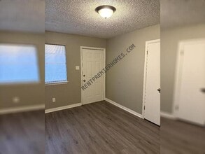 1005 Wright St in Jacksonville, AR - Building Photo - Building Photo