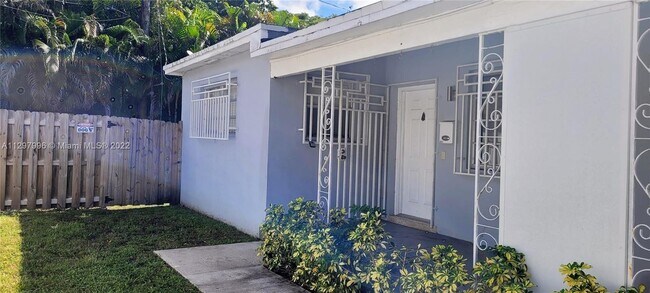 2037 SW 13th Ct-Unit -2037 in Miami, FL - Building Photo - Building Photo
