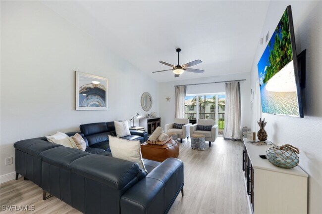 824 Tanbark Dr in Naples, FL - Building Photo - Building Photo